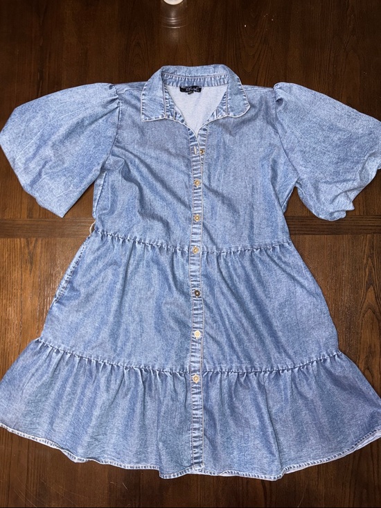 Blush Dresses & Skirts - Blush Light Blue Denim Tiered Button-Front dress size XL